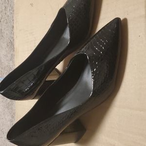 Black faux alligator chunky heels